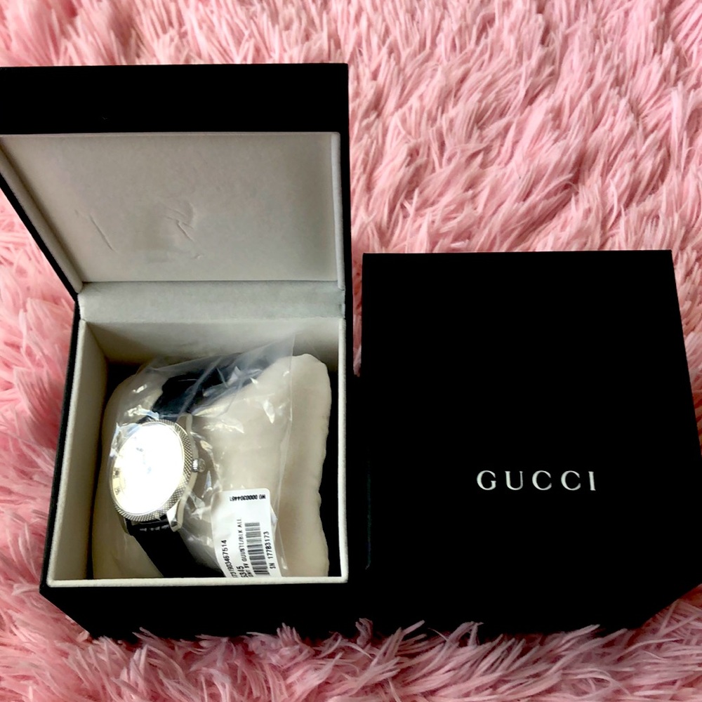 Gucci automatic black alligator leather strap!